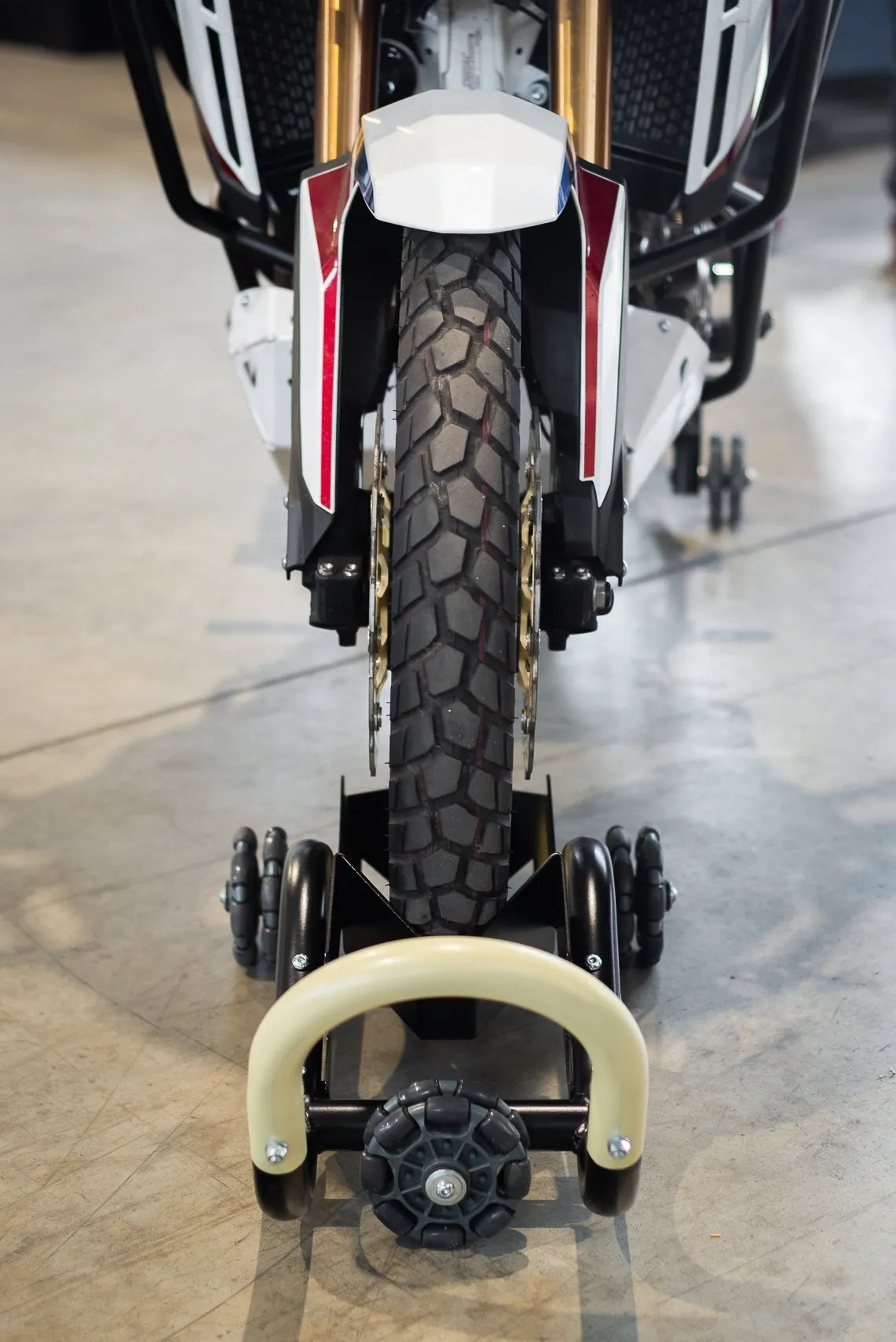 Yakk EXP 'AXEL' - Premium Motorcycle Front Stand - Multi Wheel/Omni Wheel Stand - Holder - Universal