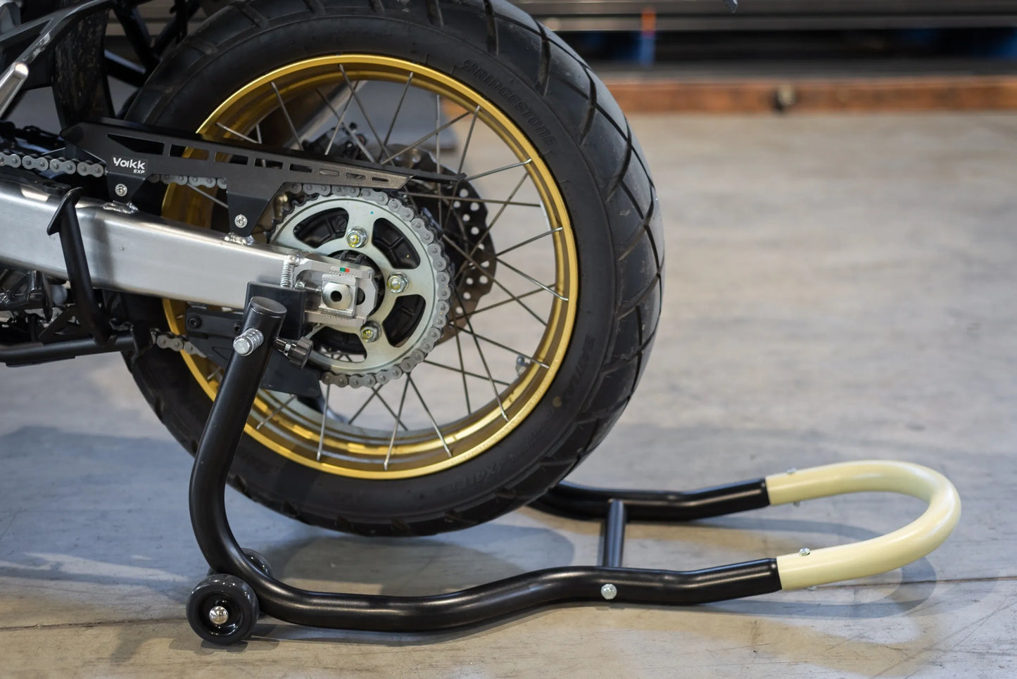 Yakk EXP 'REFO L' - Premium Motorcycle Rear Wheel/Swingarm Stand - Universal