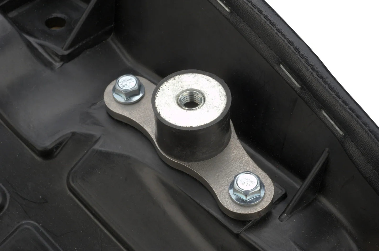 Seat Hardware/Seat Mounting Damper Brackets, 1 Set - SR500 SR400