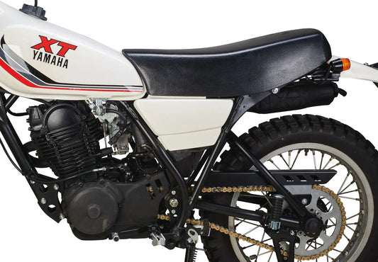 Side Cover Set - R+L (Detailed Reproduction/Replica), 1 Pair - ABS-painted Cream White - XT250