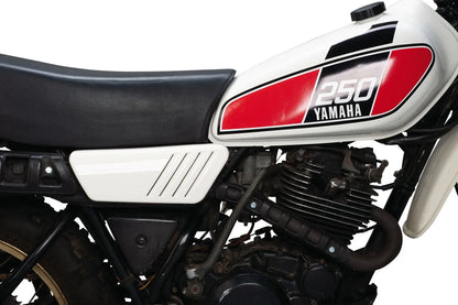 Side Cover Set - R+L (Detailed Reproduction/Replica), 1 Pair - ABS-painted Clean White - XT250