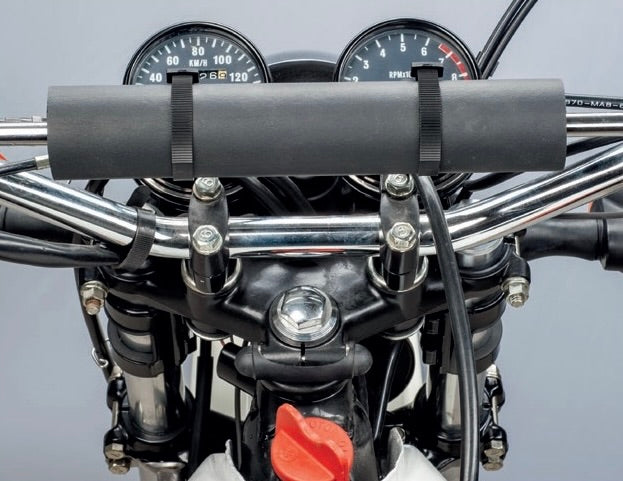 Top Triple Clamp - Rubber Cover for Mounting Bolts - XT500 TT500