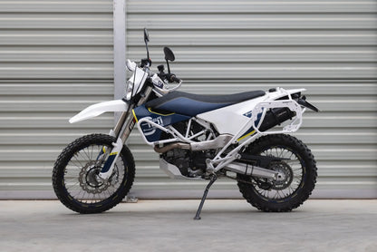 Yakk EXP - Crash Bar - White - Husqvarna 701 Enduro/Supermoto (16-25), KTM 690 (19-25), Gas Gas 700 ES/SM (22-25)