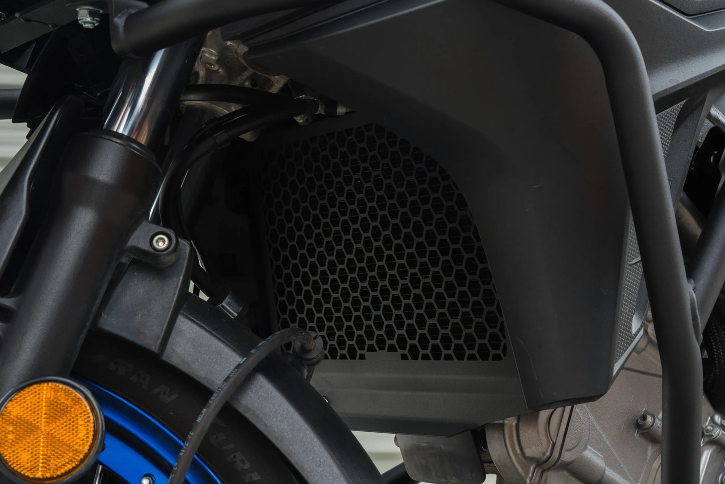 Yakk EXP - Radiator Guard - Black - SUZUKI DL 650 V-Strom XT (17-26)