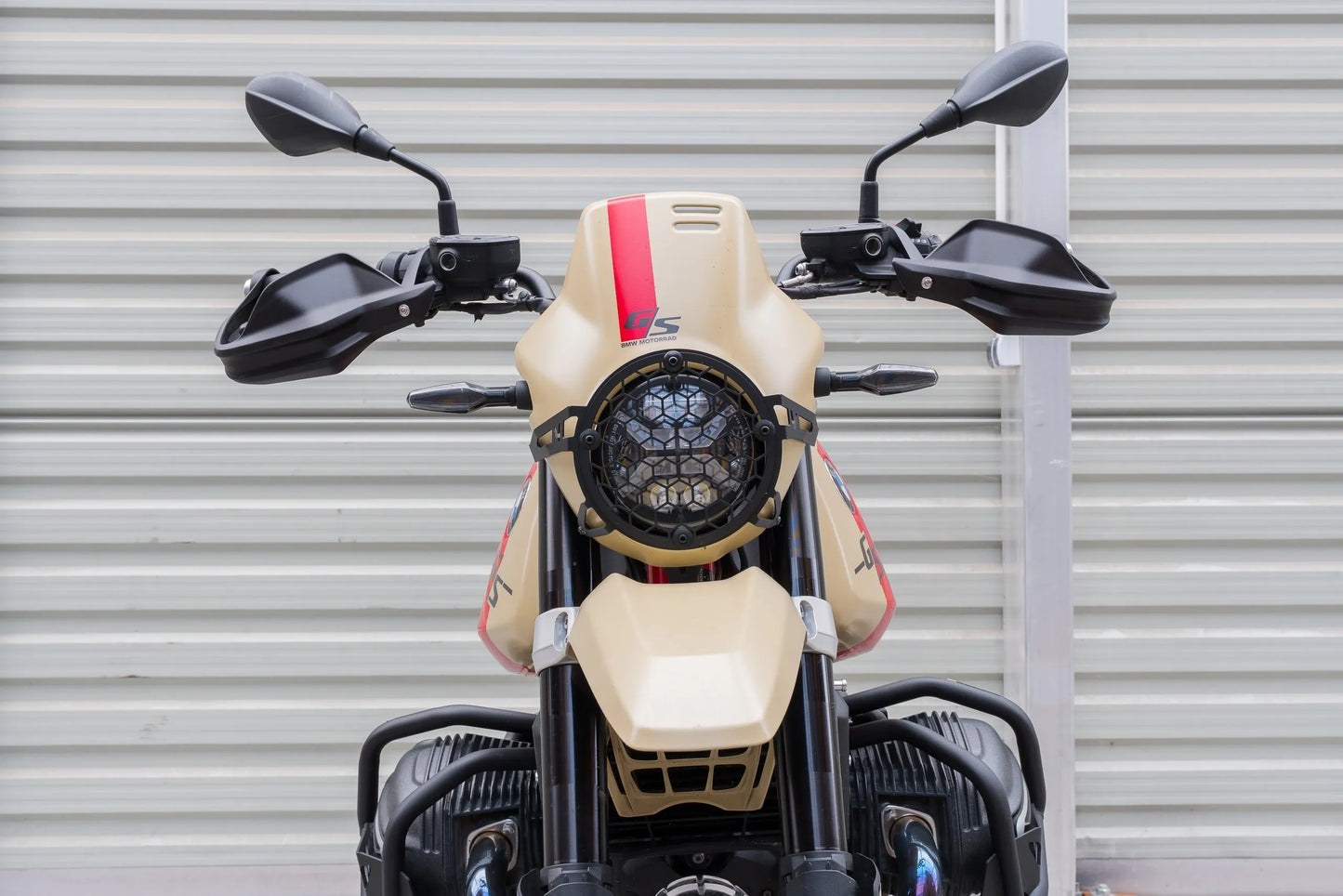Yakk EXP - Headlight Guard/Grille - Black - BMW R 12 GS (24-26)