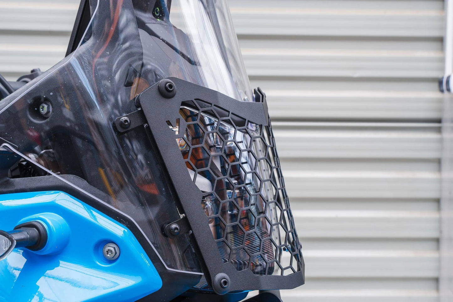 Yakk EXP - Headlight Guard - Black - YAMAHA T7 Tenere 700 (25-)