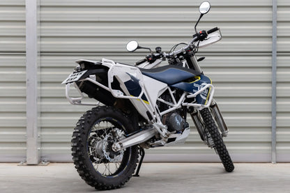 Yakk EXP - Side Carrier - White - Husqvarna 701 Enduro/Supermoto (16-25)