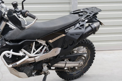 Yakk EXP - Side Pannier Luggage Rack - Black-coated Aluminum - Husqvarna 701 Enduro/Supermoto (16-25)