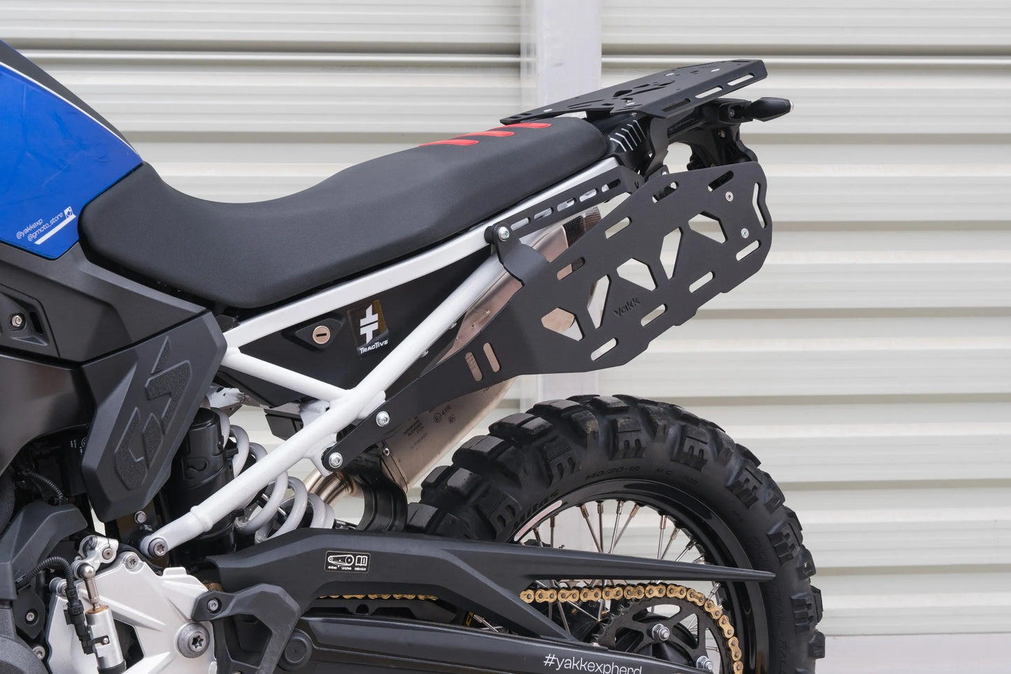 Yakk EXP - Side Pannier Luggage Rack - Black - BMW F 900 GS (24-26)